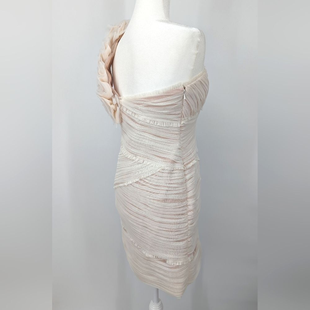 JS Collections Asymmetric Ruffle Shoulder Ruched Gathered Format Mini Dress 6P - Picture 6 of 8